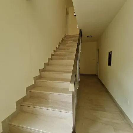 아파트 Ajlamia Vlorë